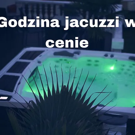 Lake&forest Trojmiasto ゲストハウス Dobrzewino